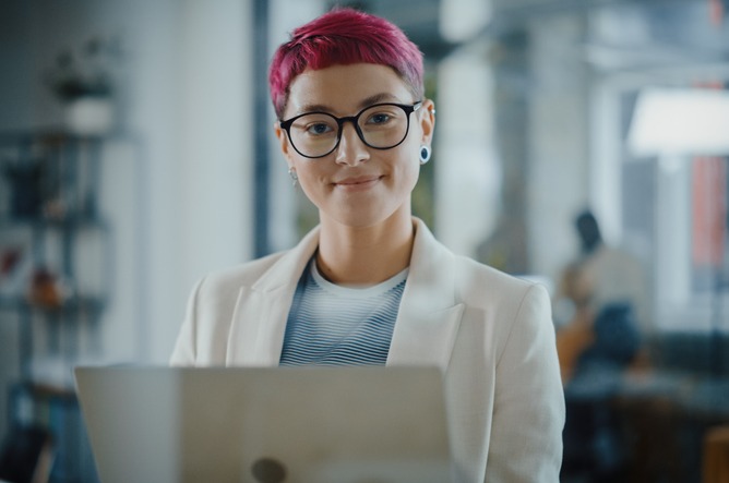 Desktop publishing operators and related occupations | EducationPlannerBC